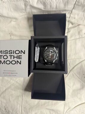 Swatch Black and Silver Women’s Ring